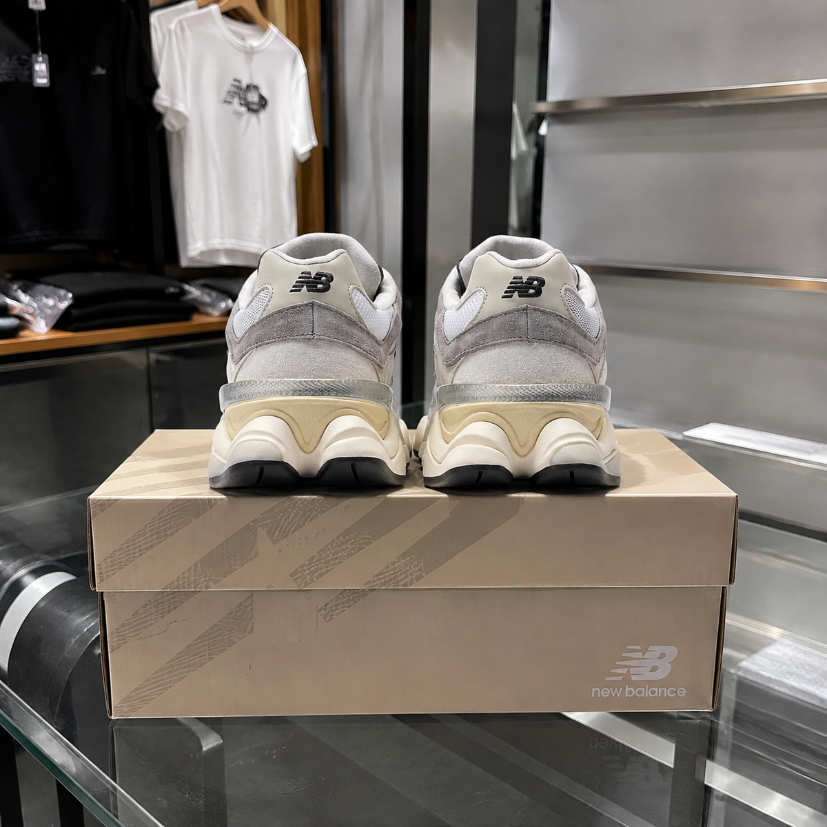 9060 UNISEX
