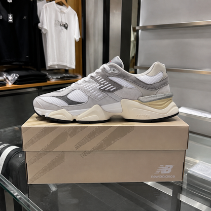9060 UNISEX